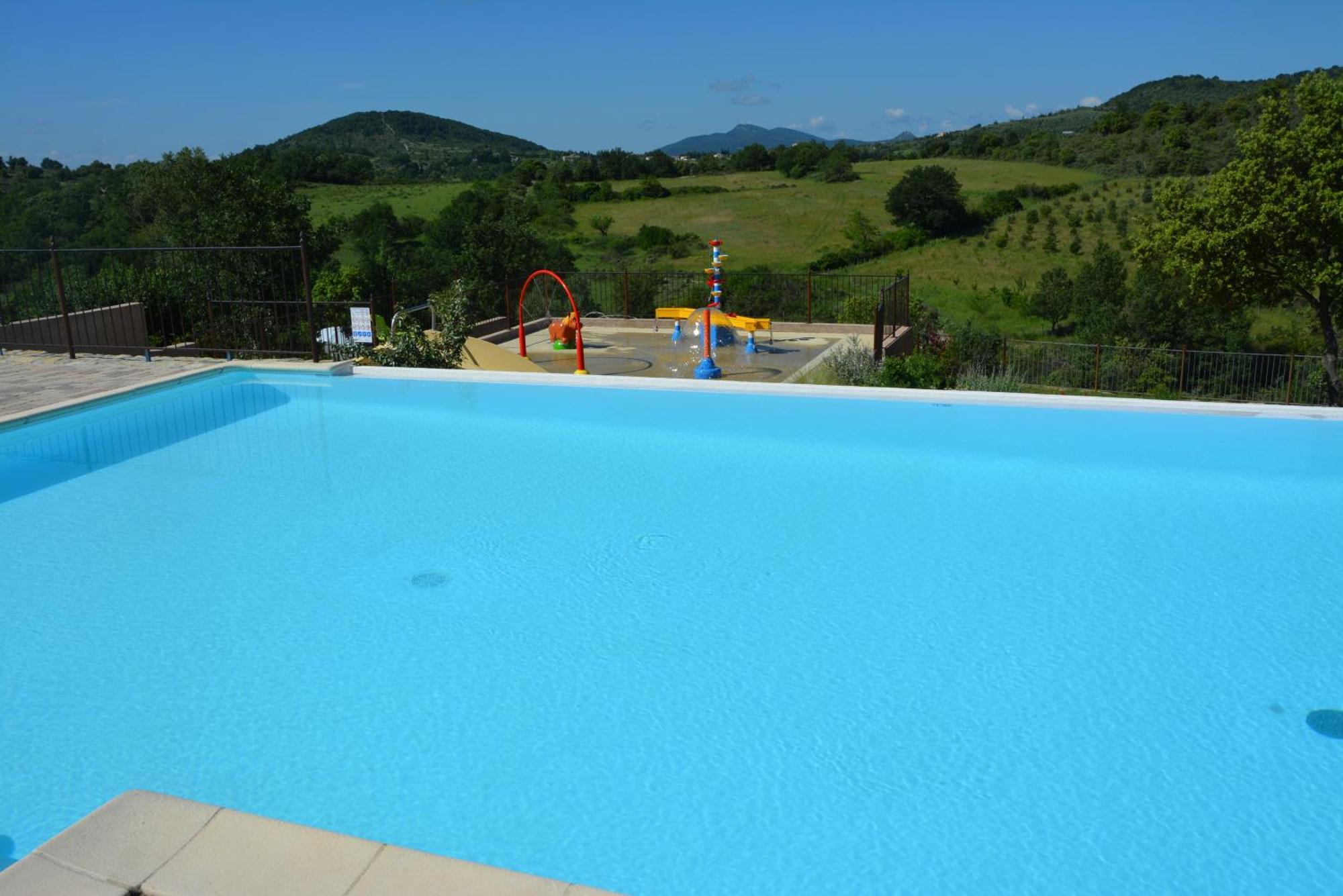 Domaine De Chadeyron Hotel Lagorce  Exterior photo