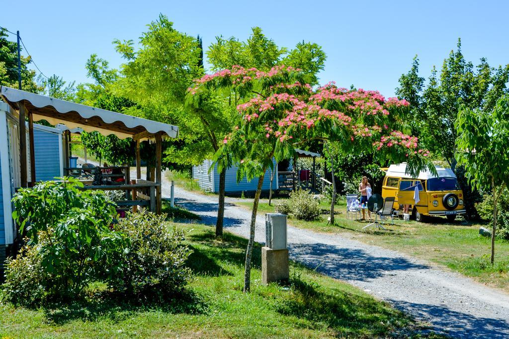 Domaine De Chadeyron Hotel Lagorce  Exterior photo
